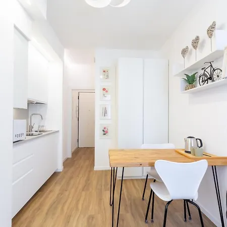 Apartament Chic & Smart Flat In *