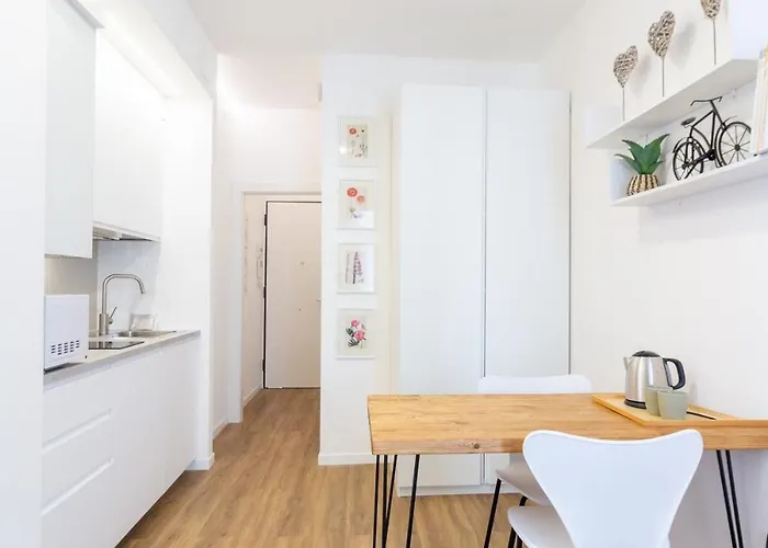Apartamento Chic & Smart Flat In *